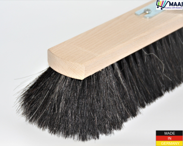 Saalbesen mit Rosshaar-Bestückung