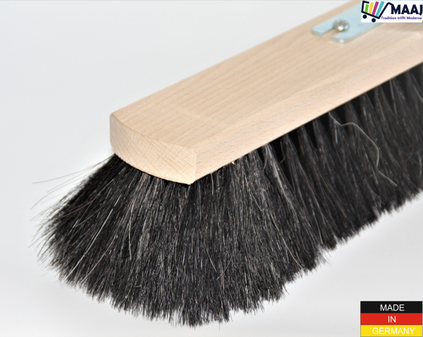 Saalbesen mit Rosshaar-Bestückung